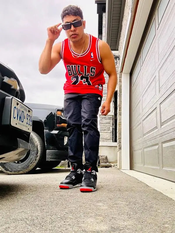 Ni_ke Air Jor_dan 4 Ret_ro Bred Reima_gined BLACK_Sne_aker